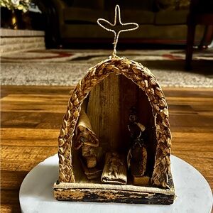 Vintage Handcrafted Corn Husk ~ 3 Piece African Folk Art Nativity Scene W/Stable